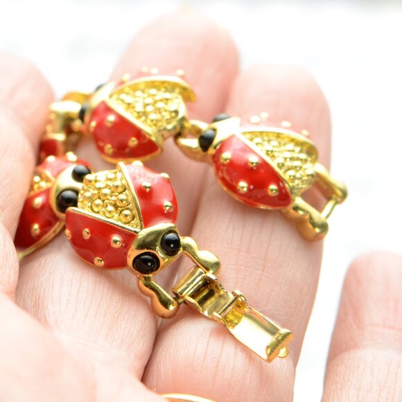 Vintage Kenneth Jay Lane KJL Gold-tone Black and Red Enamel Ladybug Necklace - Picture 3 of 6
